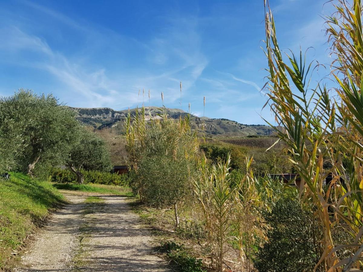 Il Bevaio Di Corleone Villa Luaran gambar